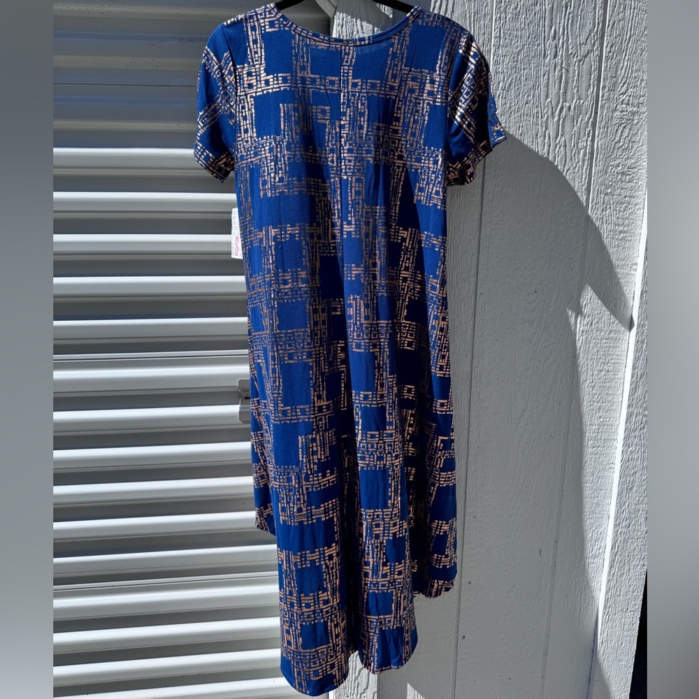 Brand New LuLaRoe Dark Blue and Gold Geometric Pattern Carly Dress - Picture 2 of 7